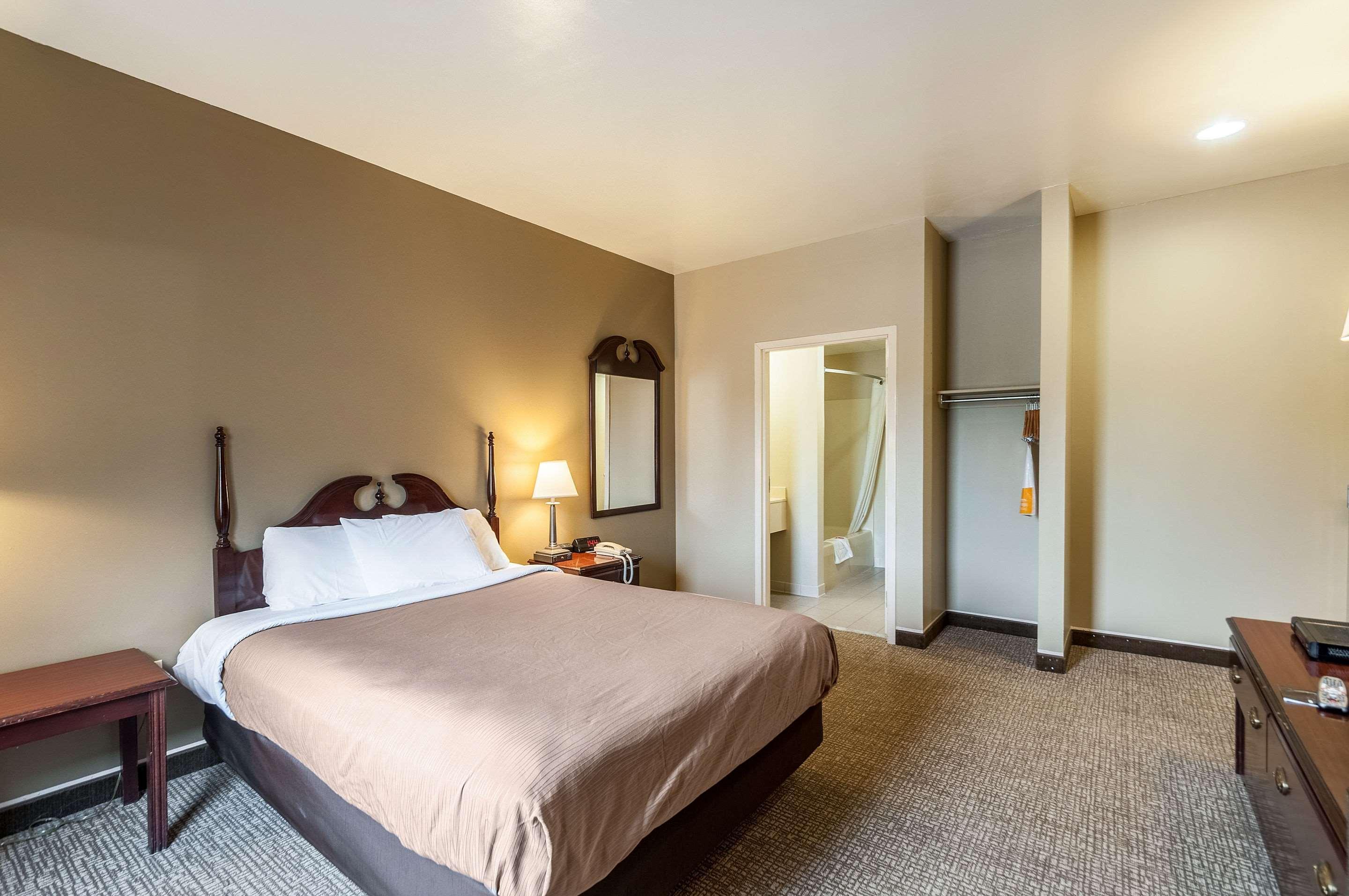 Econo Lodge Inn & Suites Middletown Ngoại thất bức ảnh