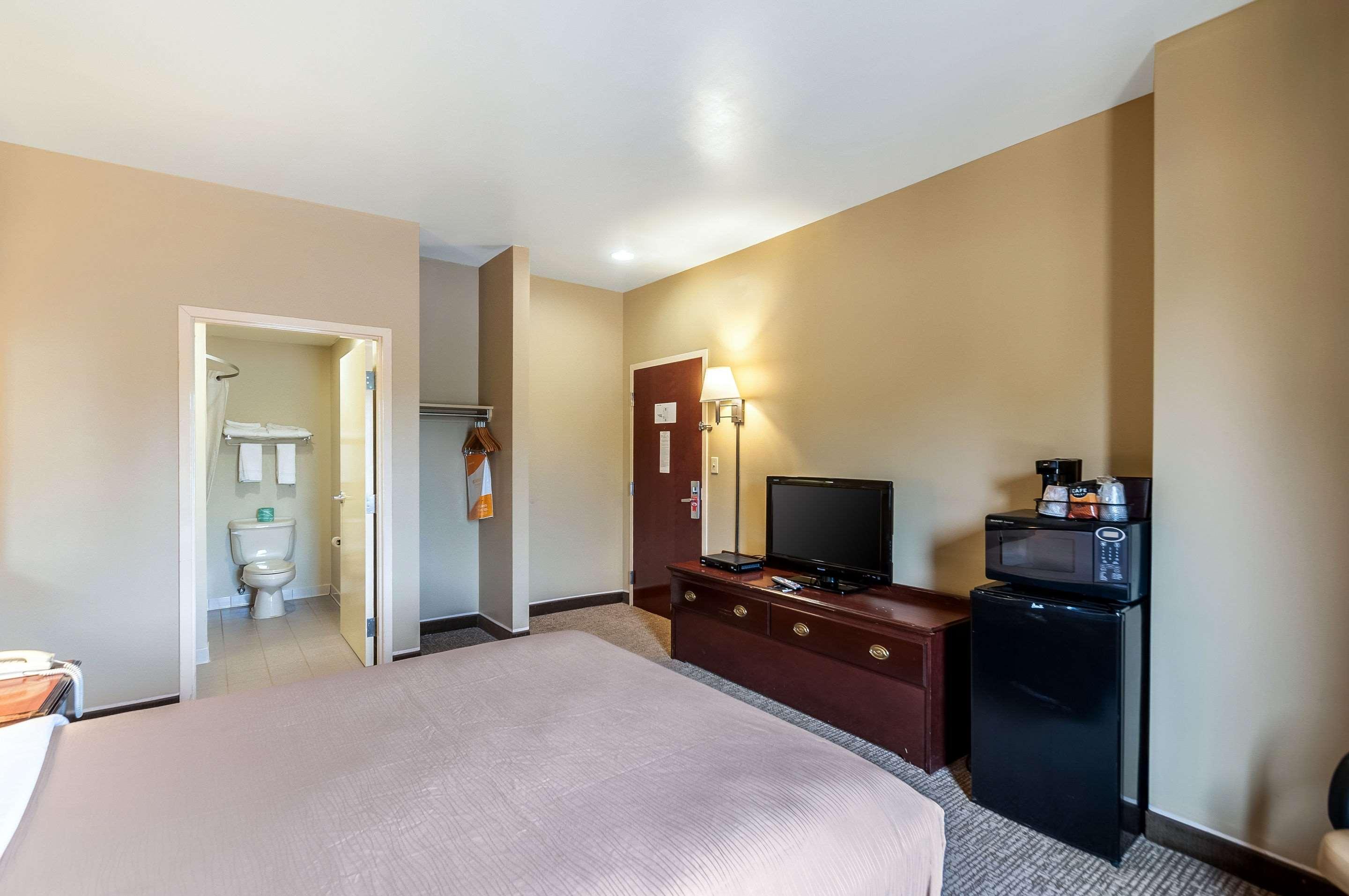 Econo Lodge Inn & Suites Middletown Ngoại thất bức ảnh