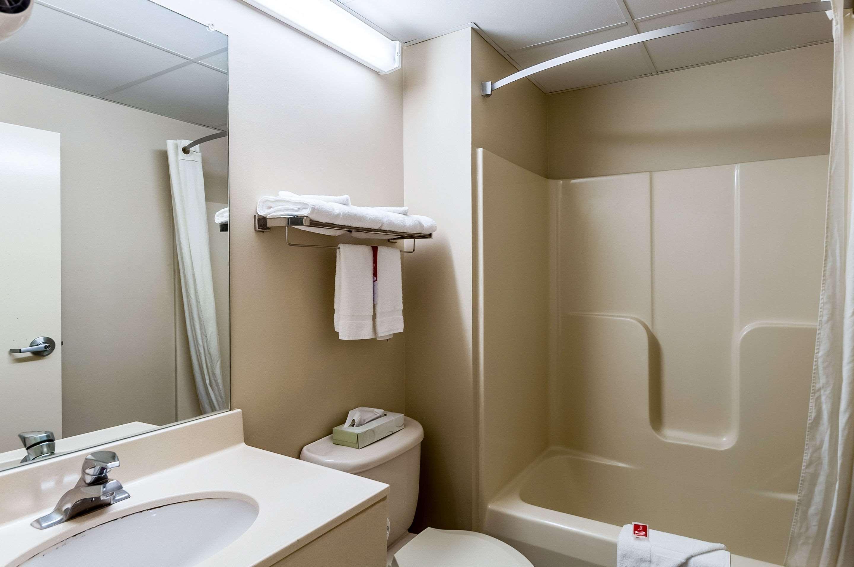 Econo Lodge Inn & Suites Middletown Ngoại thất bức ảnh