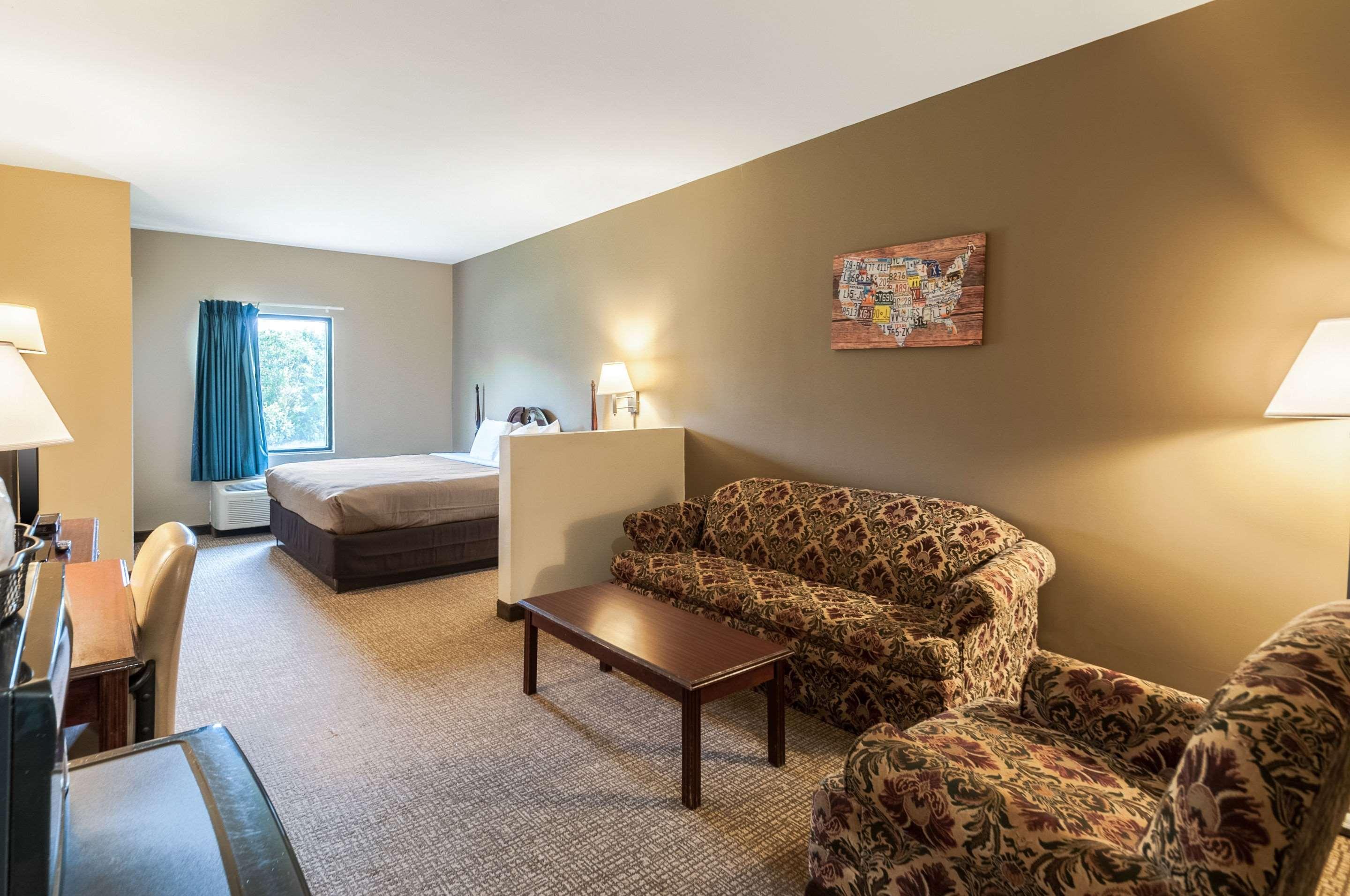 Econo Lodge Inn & Suites Middletown Ngoại thất bức ảnh